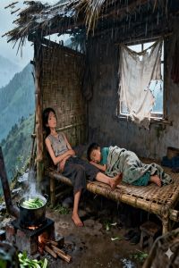 Nạ-n Nhân Của Hai Chữ Giác Ngộ