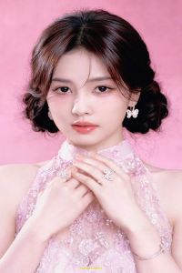 HAI THIÊN KIM NHÀ HỌ GIANG