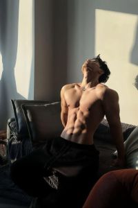 Hôn Ước Cố Bán Nguyệt