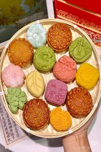 Sau Khi Bị Đồng Nghiệp Trộm Bánh Và Bố Thí 20 Tệ