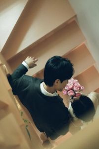 NỖI ĐAU MANG TÊN HOA BÁCH HỢP