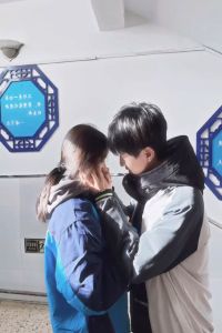 YÊU NHẦM HỌC BÁ NỔI LOẠN