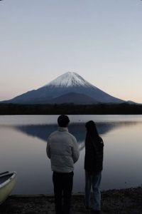 KHÔNG BAO GIỜ NGOẢNH LẠI