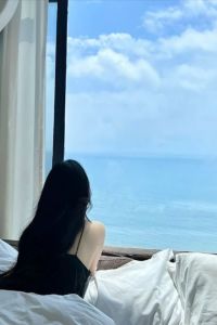 Bảy Năm Làm Người Thay Thế