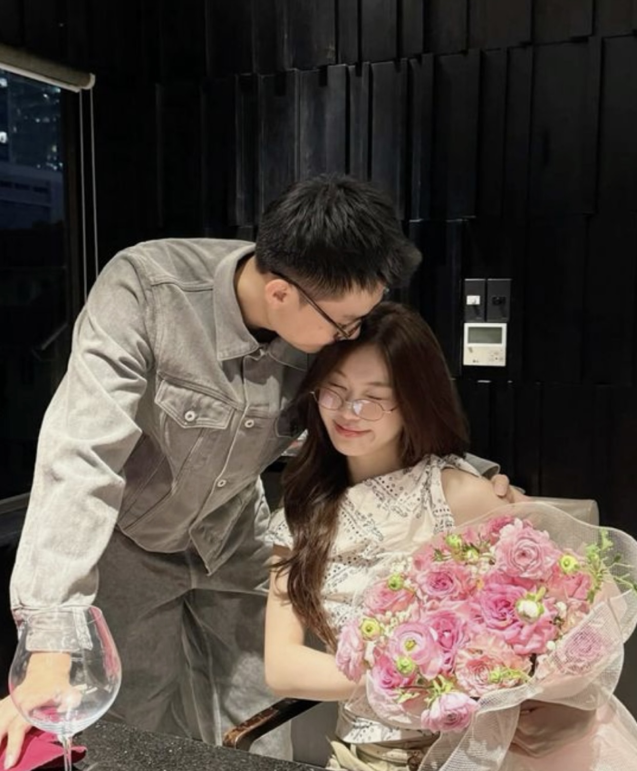 CHỬI SẾP SUỐT MỘT NĂM LẠI ĐƯỢC SẾP TỎ TÌNH