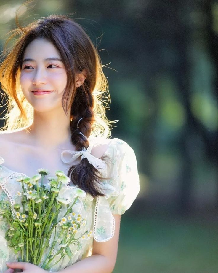 Bìa truyện Chỉ Là Thanh Mai, Không Phải Bạch Nguyệt Quang