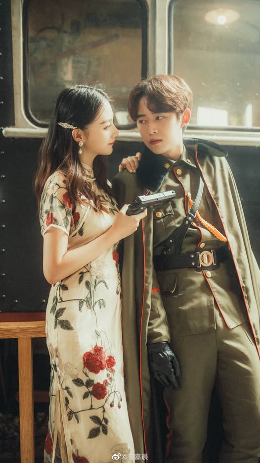 Chỉ Vì Em Không Phải Cô Ấy