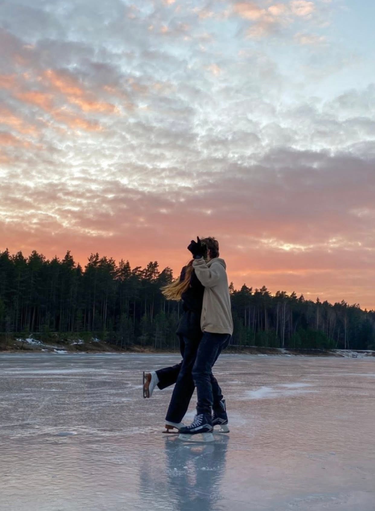 Bìa truyện ĐỔI CHỒNG PHÚT CUỐI