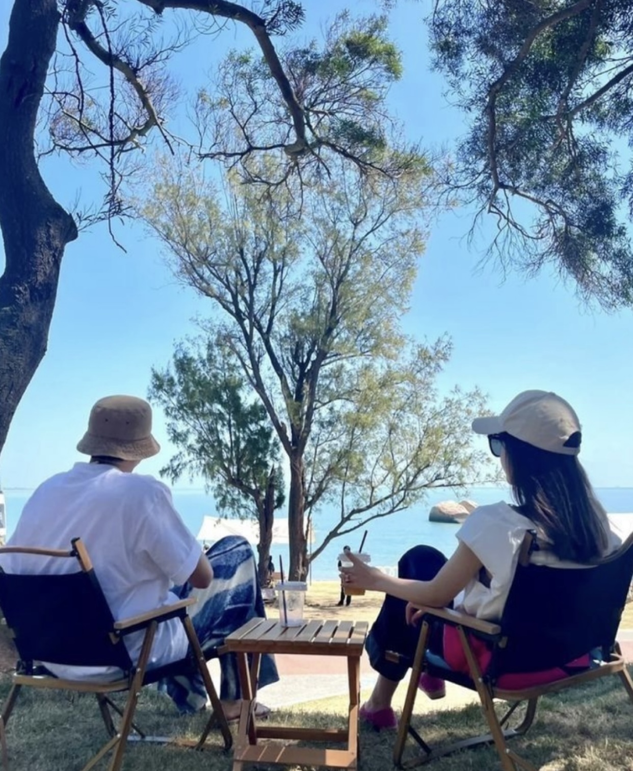 Bìa truyện ĐÊM TÂN HÔN, TÔI BIẾN CHỒNG SĨ QUAN QUÂN ĐỘI CỦA MÌNH THÀNH CHỒNG CŨ