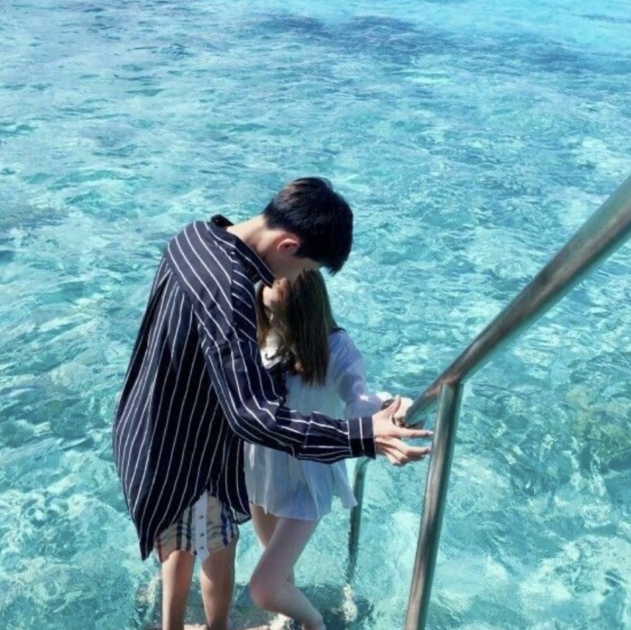 Bìa truyện NGAY TỪ ĐẦU ĐÃ LÀ DỐI TRÁ