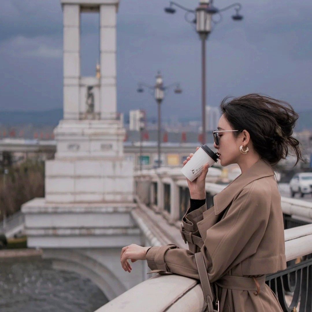 Bìa truyện Người Thừa Kế Thứ Bảy