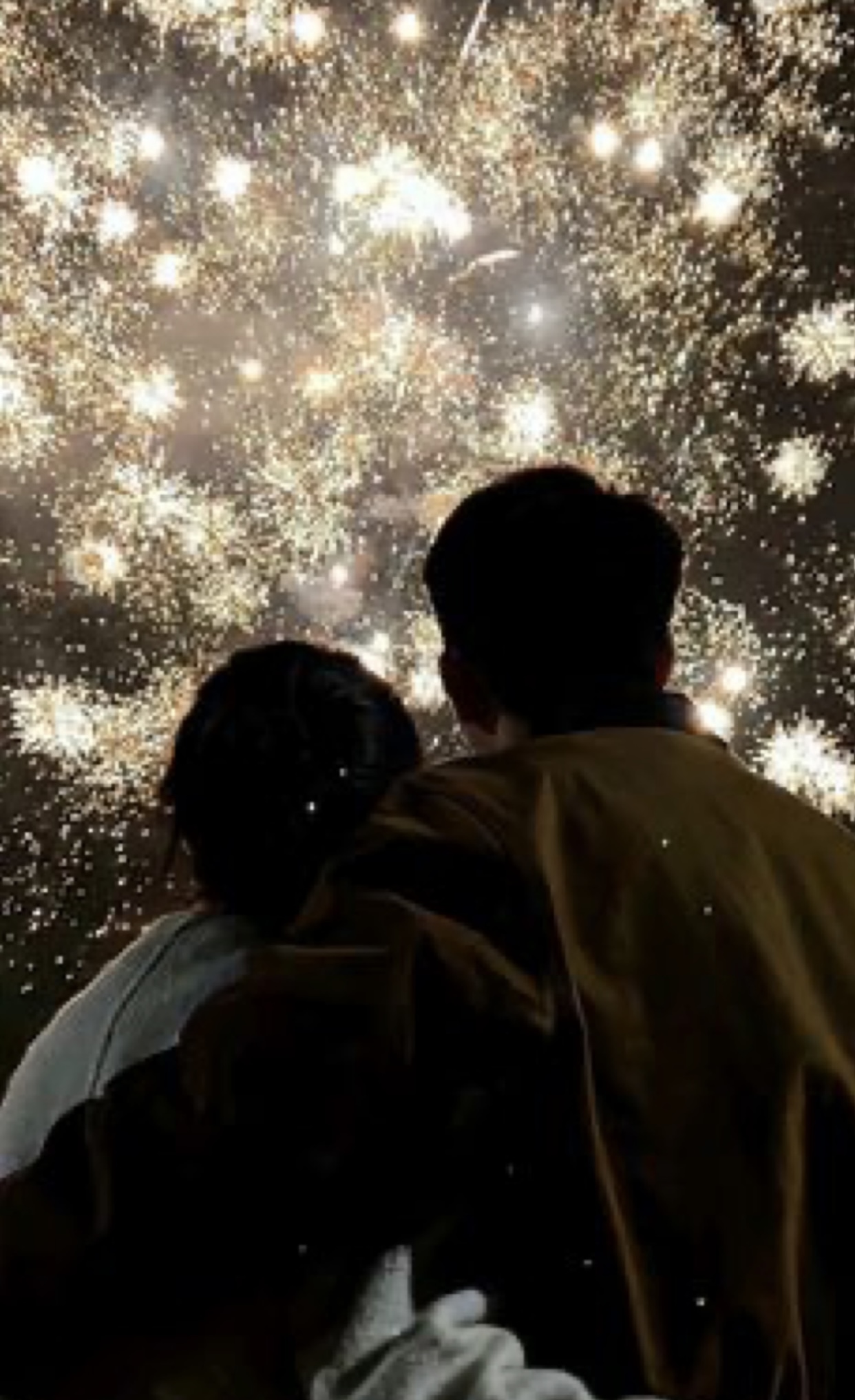 SAU SINH, CẢ GIA ĐÌNH CHỒNG ĐI DU LỊCH