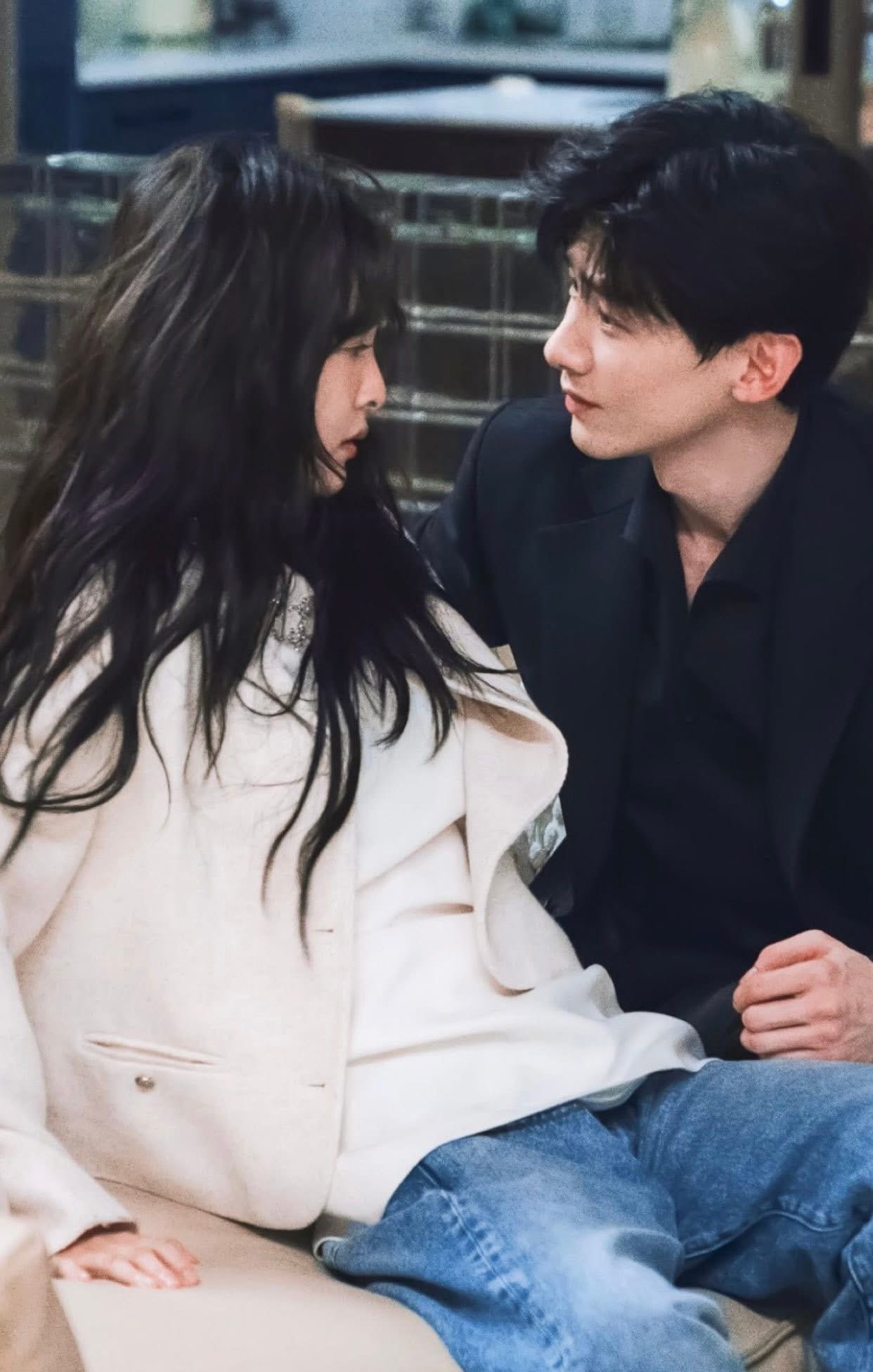 TÔI VÀ BẠN THÂN CÙNG GẢ VÀO HÀO MÔN