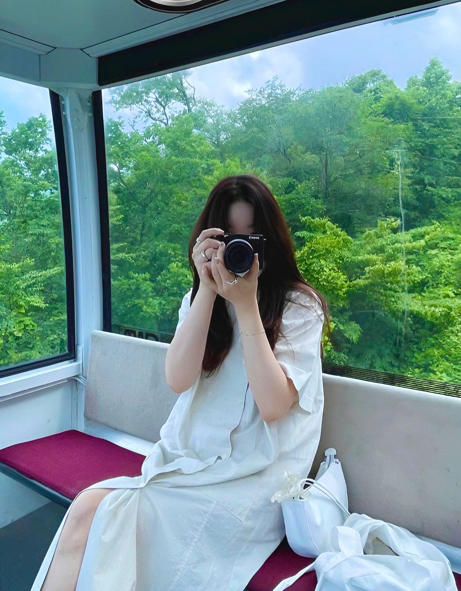 TRÒ ĐÙA CỦA SÁU NGƯỜI ANH