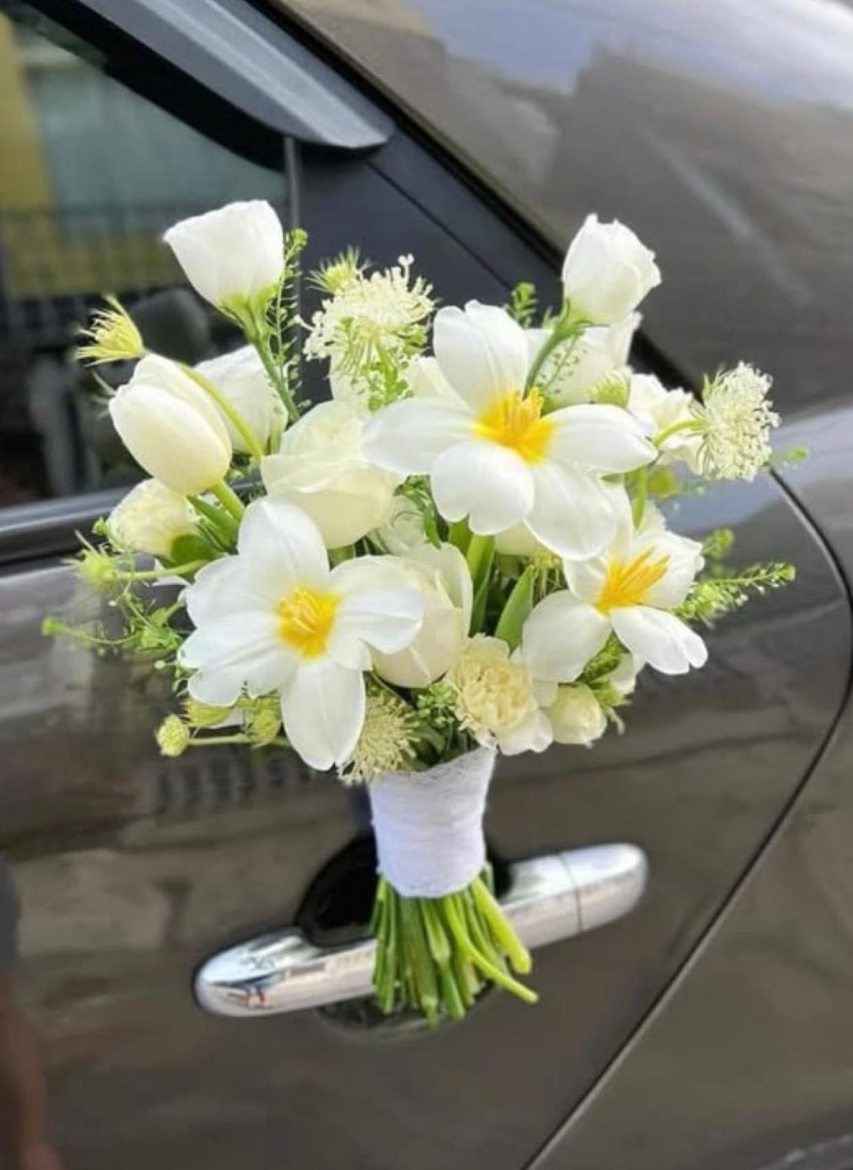 YÊU ĐẾN MỤ MỊ