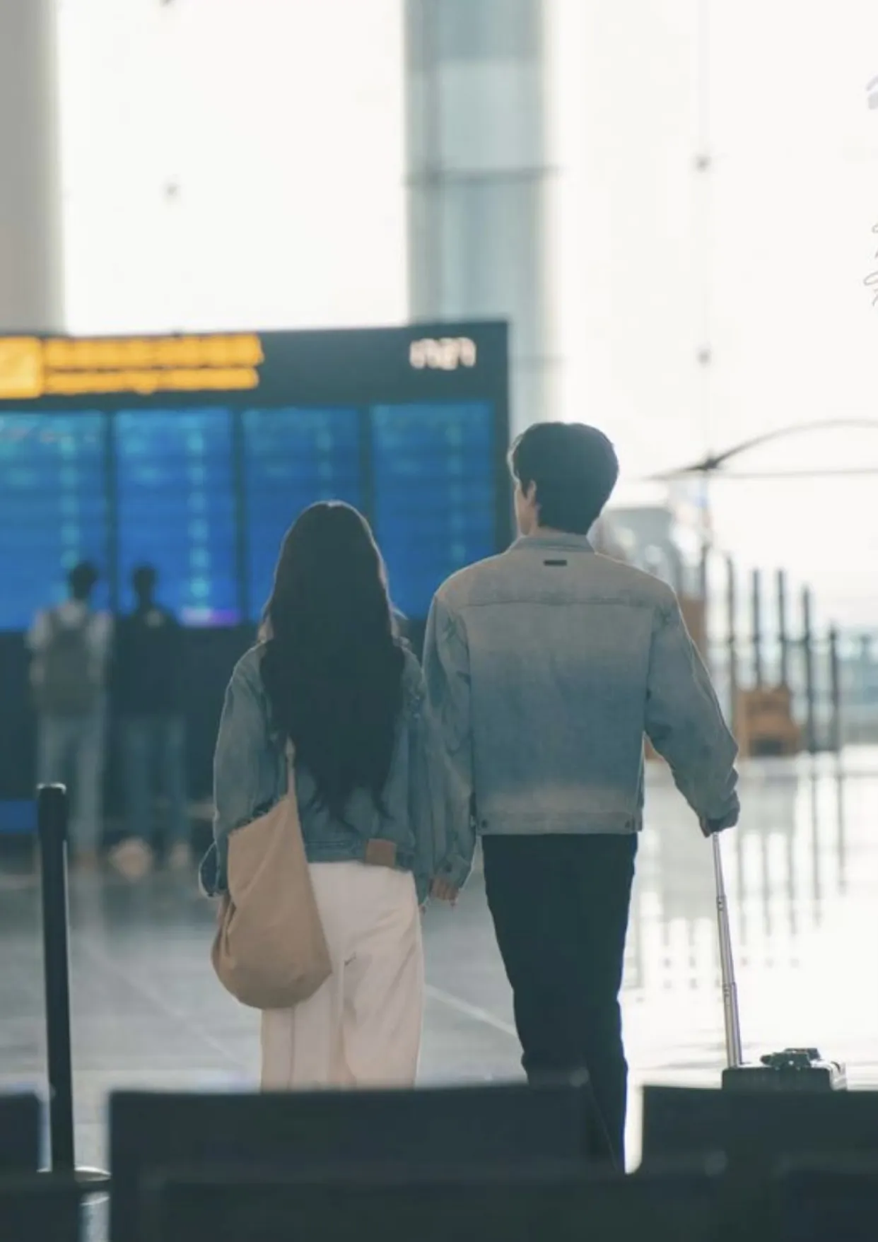 Bìa truyện CÔNG THÀNH DANH TOẠI, ANH LẠI ĐÒI LY HÔN