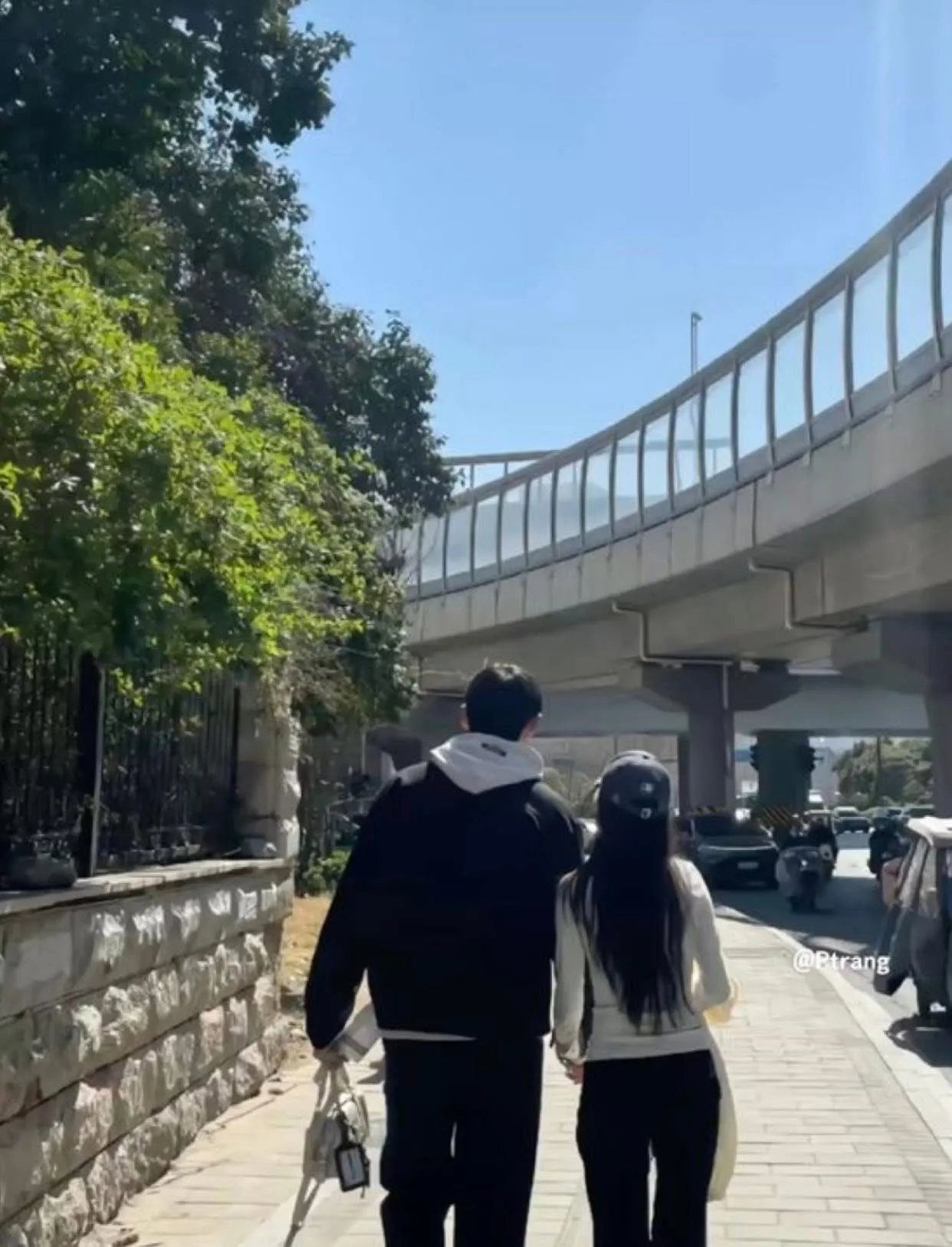 Bìa truyện GIẢI THOÁT CHO NHAU
