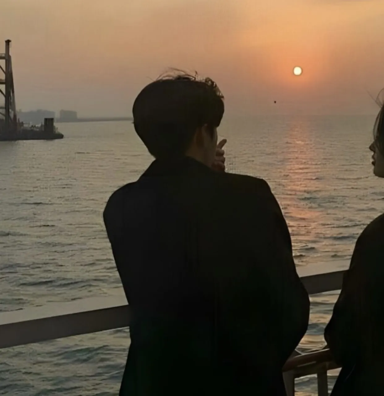 Bìa truyện LY HÔN ĐI, NHƯỜNG ANH CHO CÔ TA