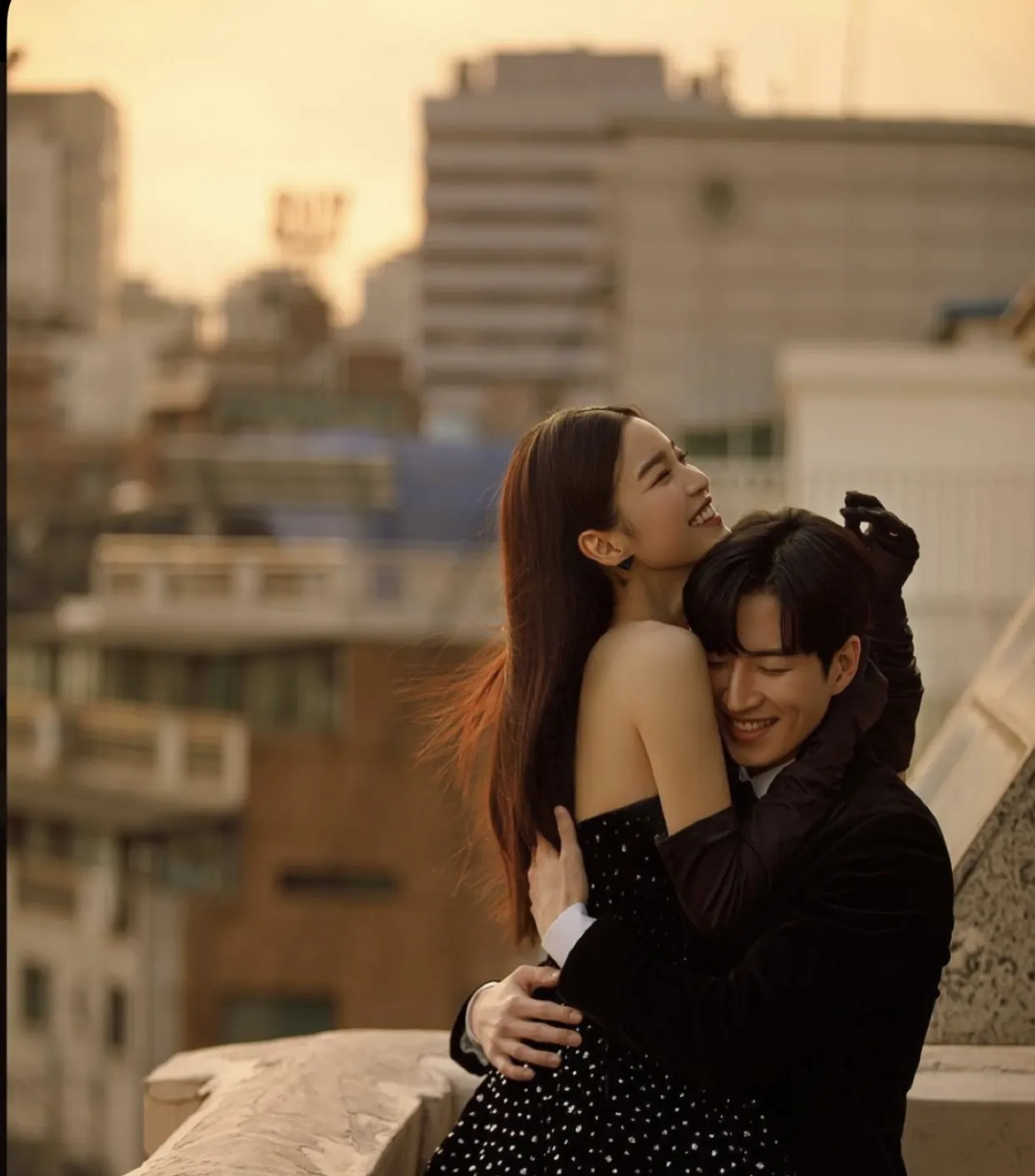 Bìa truyện TÌNH YÊU KHÔNG CÓ SỰ TIN TƯỞNG