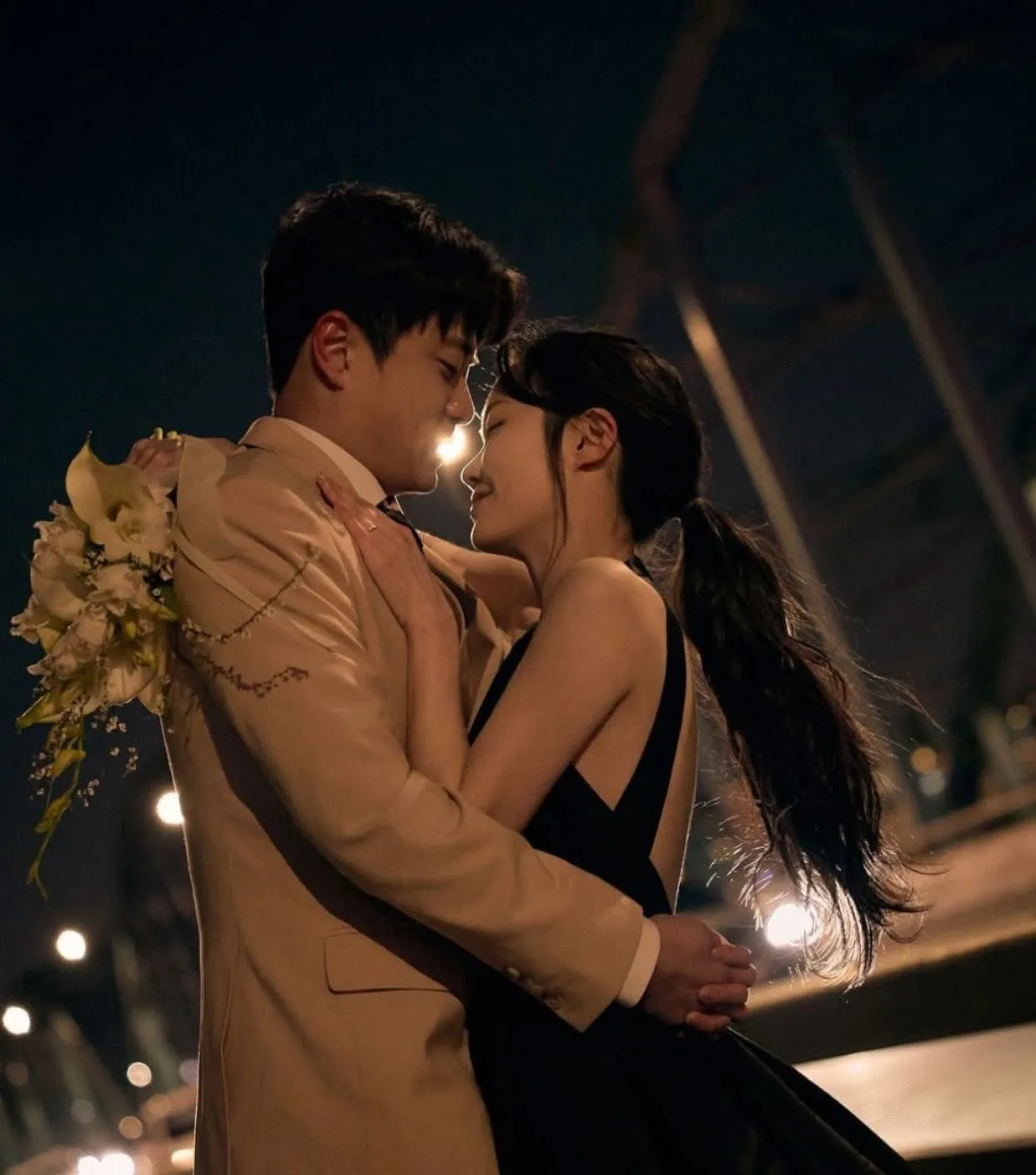 Bìa truyện TÌNH YÊU KHÔNG NÓI DỐI