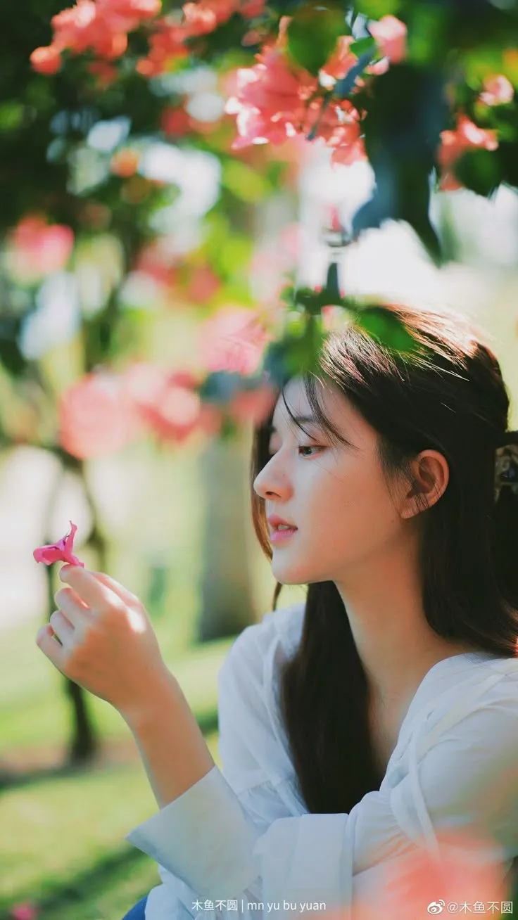 Bìa truyện Trúng Số Năm Triệu, Cả Nhà Muốn Tôi Biến Mất